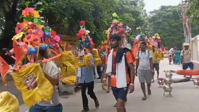 हरिद्वार शिवमय: कांवड़ यात्रा 2026 का भव्य आगाज़, गंगाजल लेकर रवाना हुए लाखों शिवभक्त