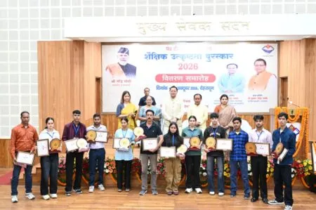 मेधावी विद्यार्थियों से रोशन होगा उत्तराखंड का भविष्य: मुख्यमंत्री धामी